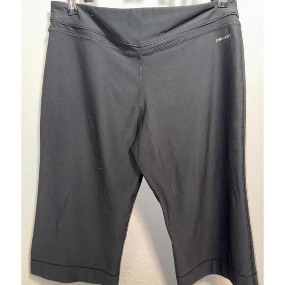 Women's Nike Dri-Fit Black Capri Workout Leggings - Size XL - Picture 4 of 5